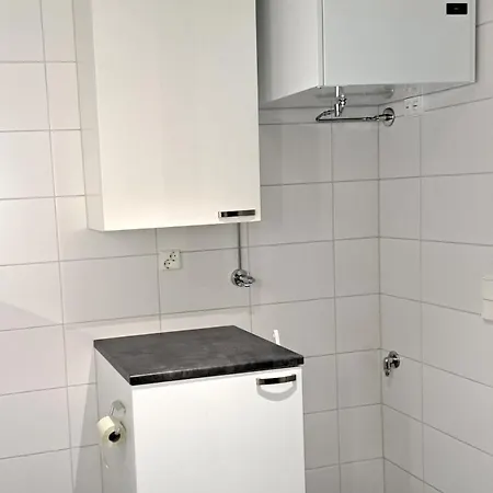 Huoneisto Northern Sauna With Heated Garage