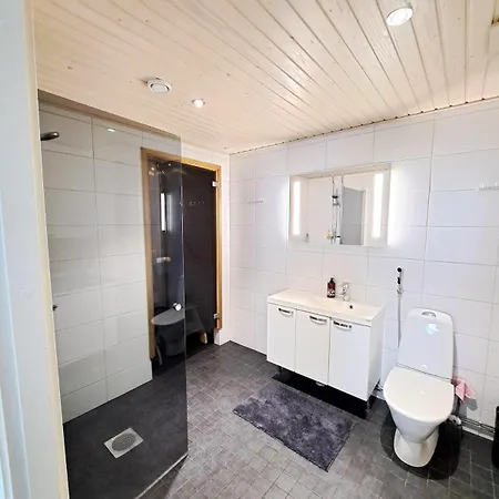 Northern Sauna With Heated Garage شقة *