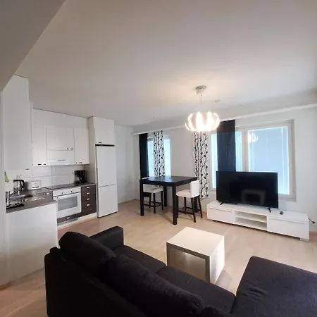 Northern Sauna With Heated Garage 로바니에미