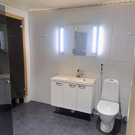 아파트 Northern Sauna With Heated Garage 로바니에미