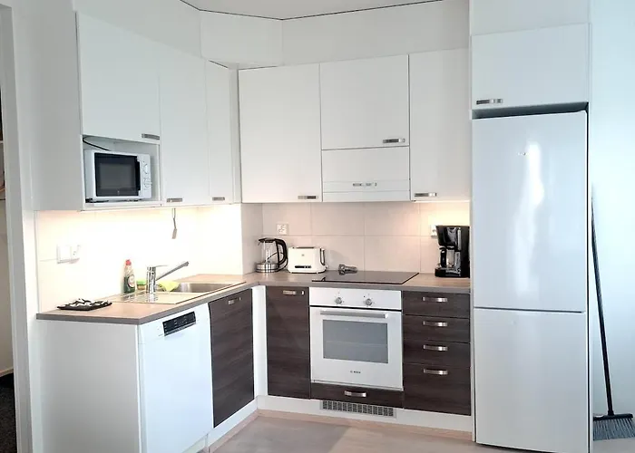 Northern Sauna With Heated Garage דירה *