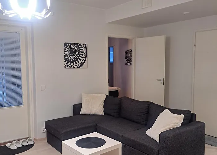 דירה Northern Sauna With Heated Garage *